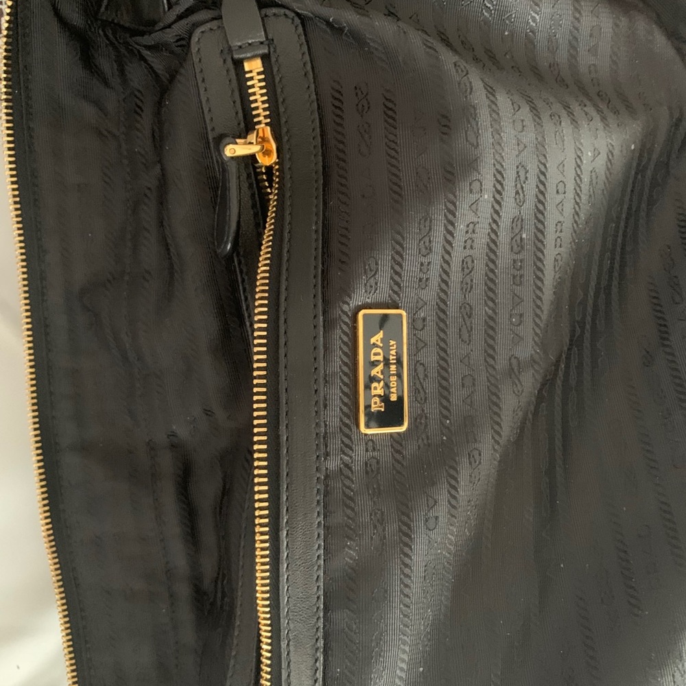Prada bag - Picture 10 of 12